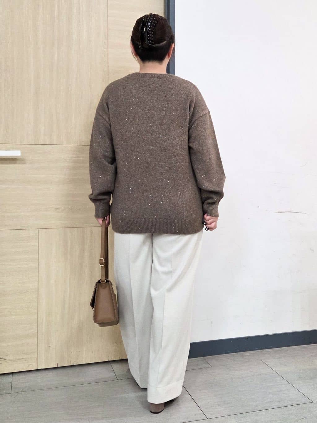 にゃみさんの「grove｜華やぎ冬ニット　ミニスパンコールフェザーニット」を使ったコーディネート