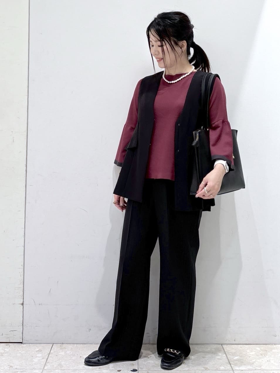 mameさんの「OPAQUE.CLIP｜フリルペプラムジレ／セットアップ対応可【洗濯機洗い可】」を使ったコーディネート