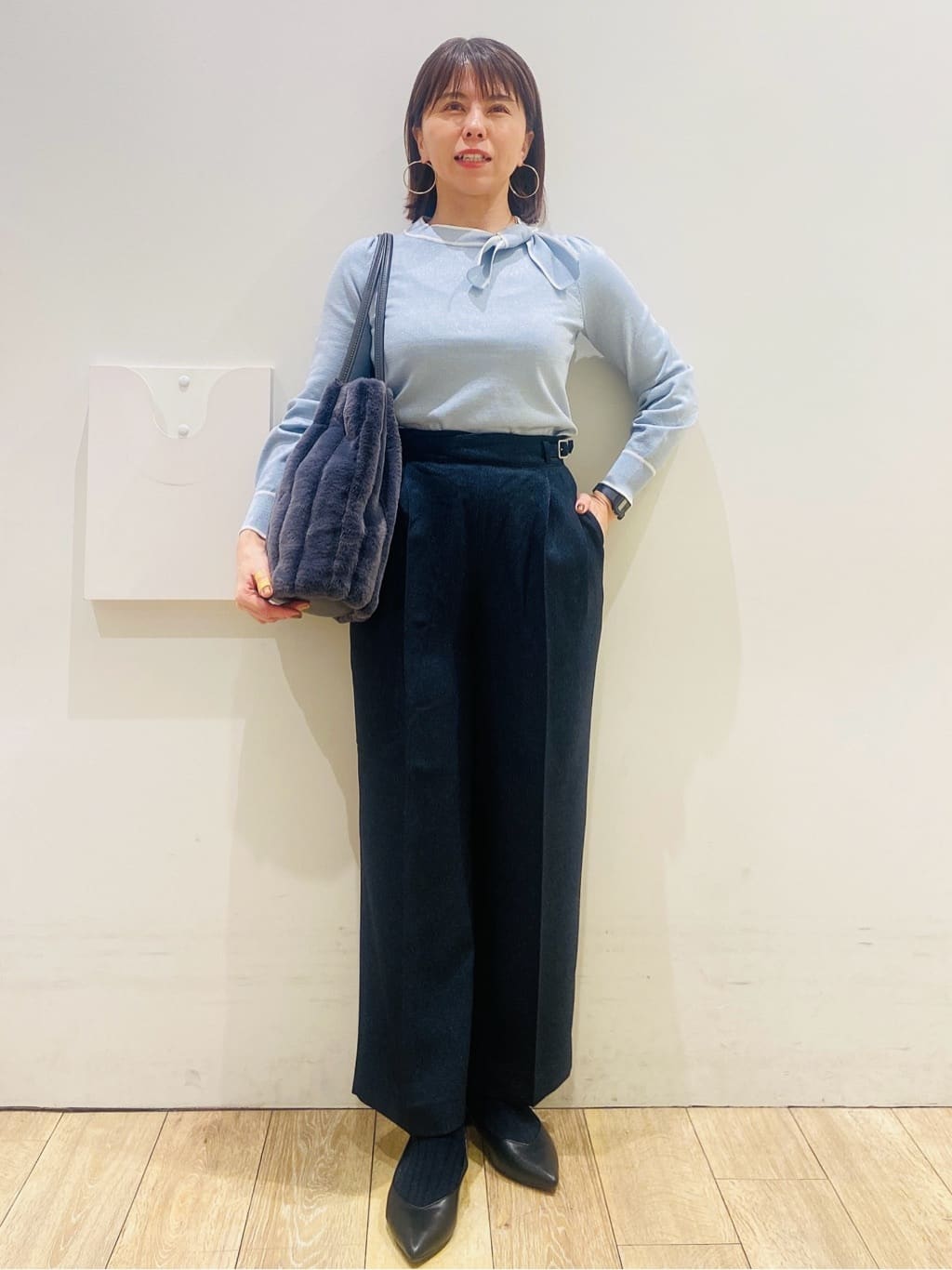 YUKOさんの「index｜サイドリボンバイカラーニット【洗濯機OK】」を使ったコーディネート