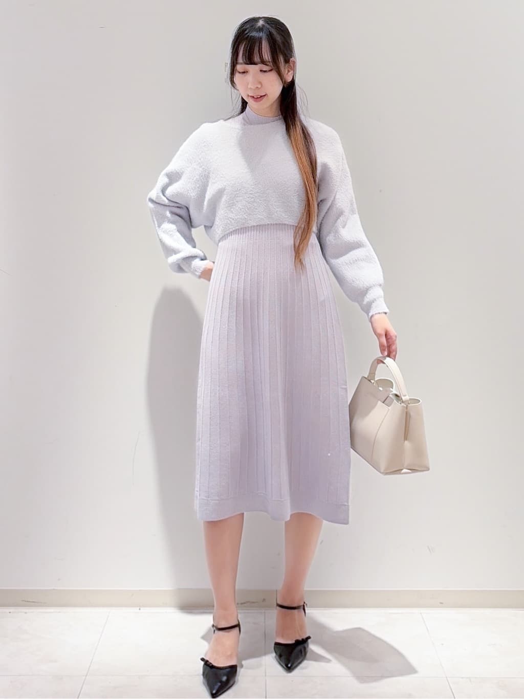 yurinaさんの「index｜ラメフェザープルオーバーセット ニットワンピース【洗濯機OK】《XS～LL》」を使ったコーディネート