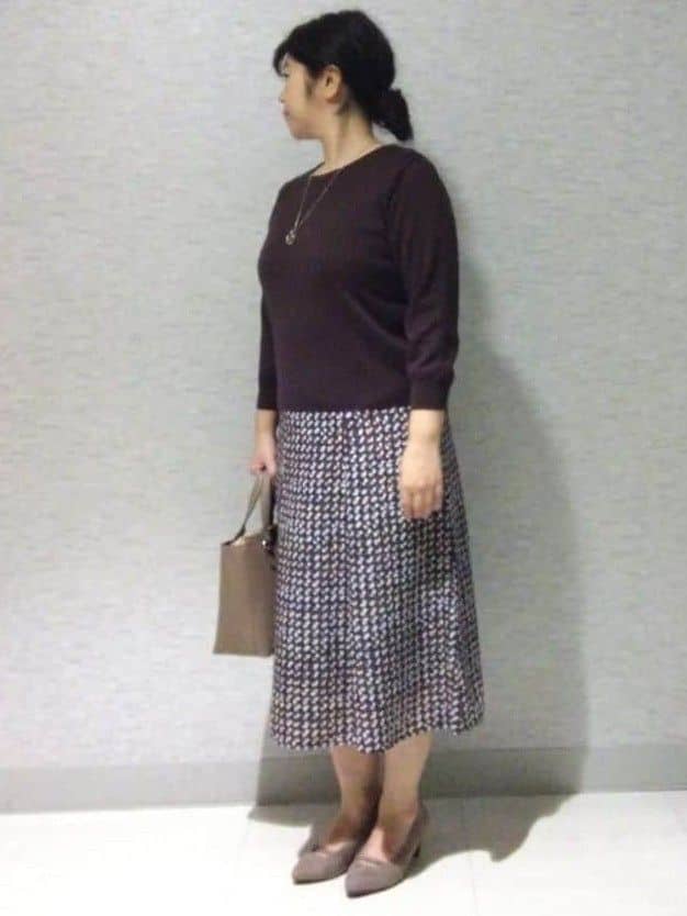 sakoさんの「Reflect｜【ニットスタイルが華やかに◎】チドリ風プリントフレアスカート」を使ったコーディネート