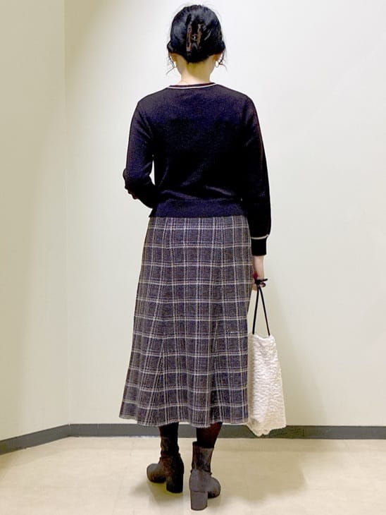  beni_gingerさんの「Reflect｜【コートインでもすっきり◎】チェック柄ニットドッキングワンピース」を使ったコーディネート