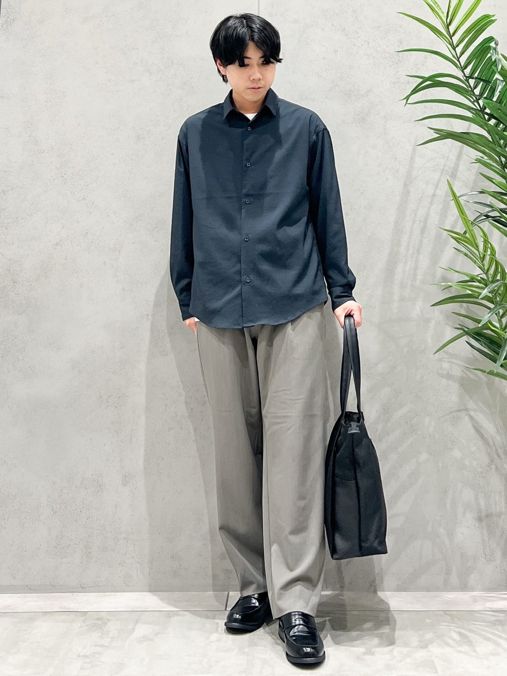 SHI-MAさんの「THE SHOP TK｜リンクスジャカード長袖Tシャツ【サスティナブル素材使用/洗濯機OK】」を使ったコーディネート