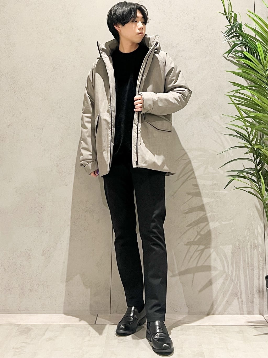 SHI-MAさんの「THE SHOP TK｜【軽くて、暖かい】SORONA／ソロナ 中綿ブルゾン 防風/軽量/洗濯機OK/フード脱着可」を使ったコーディネート