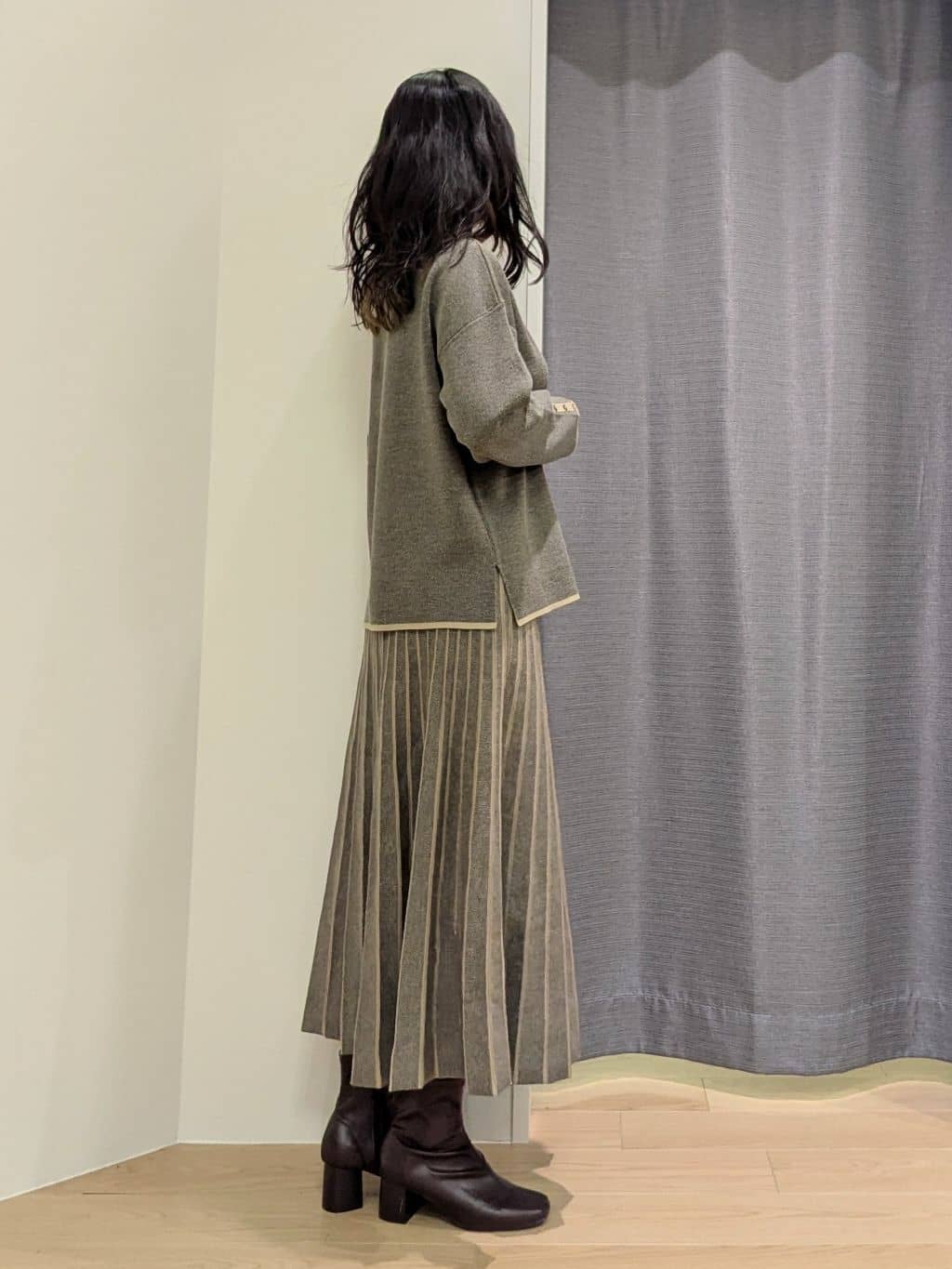 miiさんの「INDIVI｜【名品／撥水／抗菌防臭】ロング丈リサイクルダウンコート」を使ったコーディネート