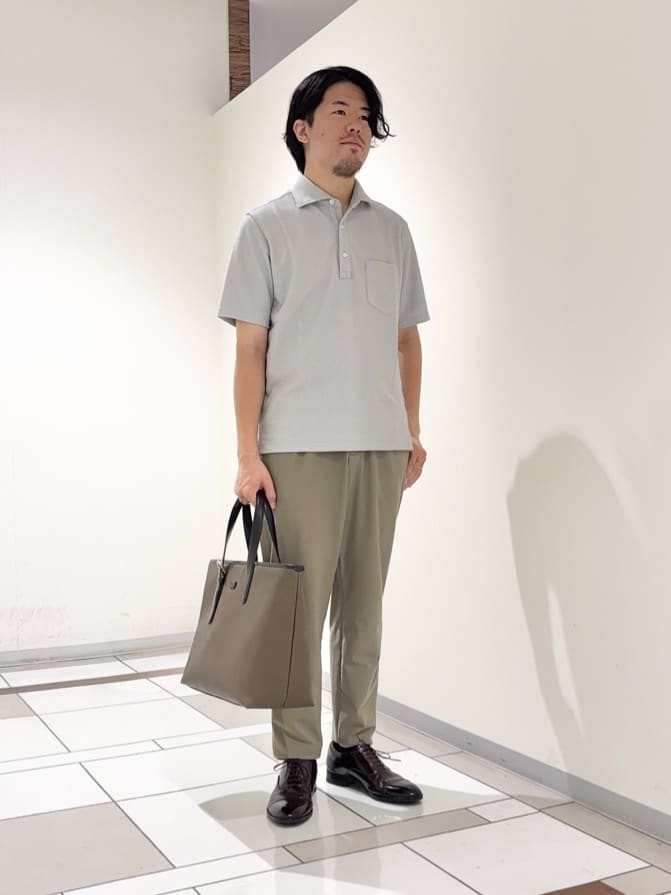 及川さんの「TAKEO KIKUCHI｜【COOL CITY WEAR】エアートール パンツ /接触冷感・通気性」を使ったコーディネート