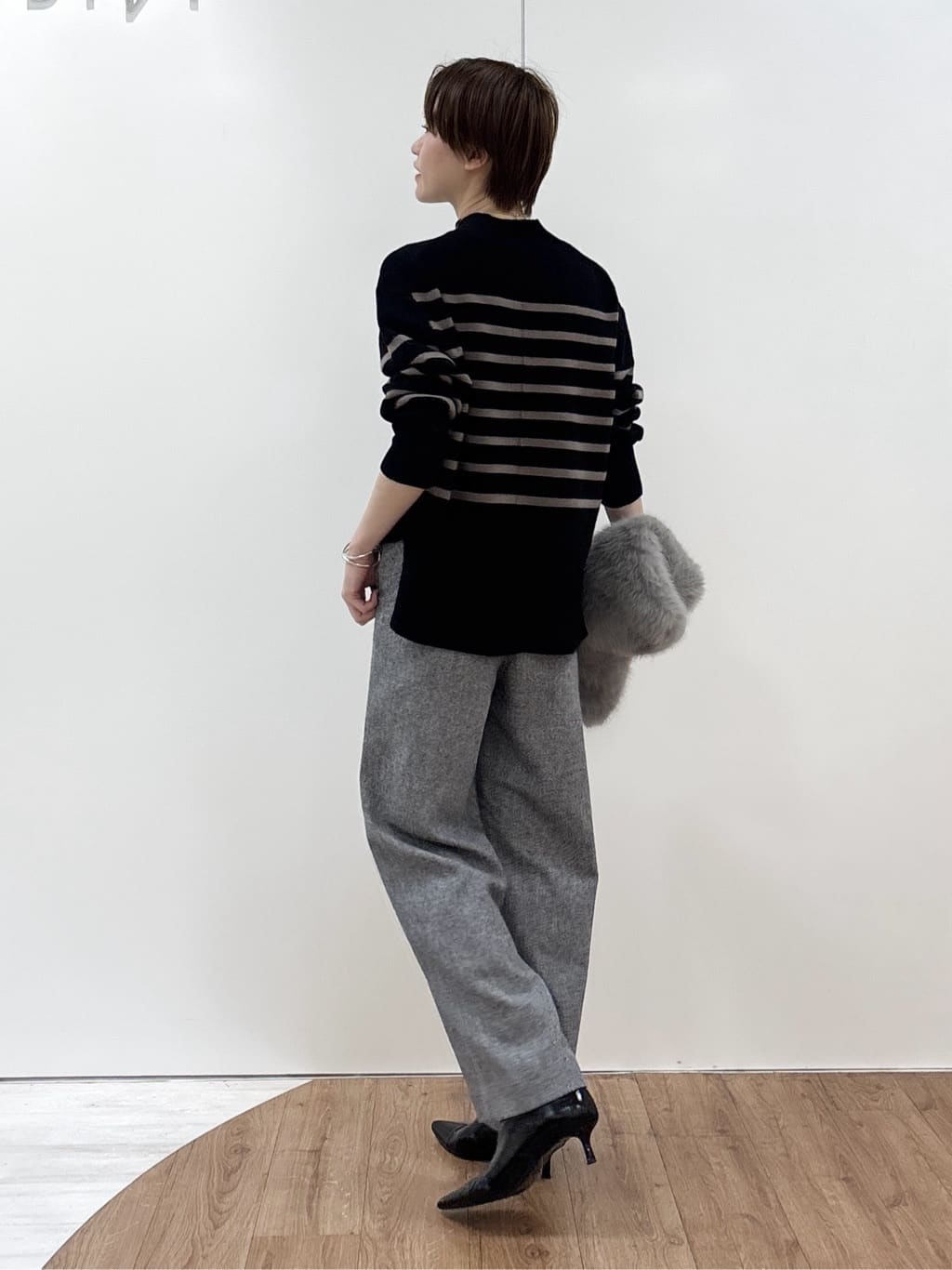 kanaeさんの「INDIVI｜【名品／撥水／抗菌防臭】ロング丈リサイクルダウンコート」を使ったコーディネート