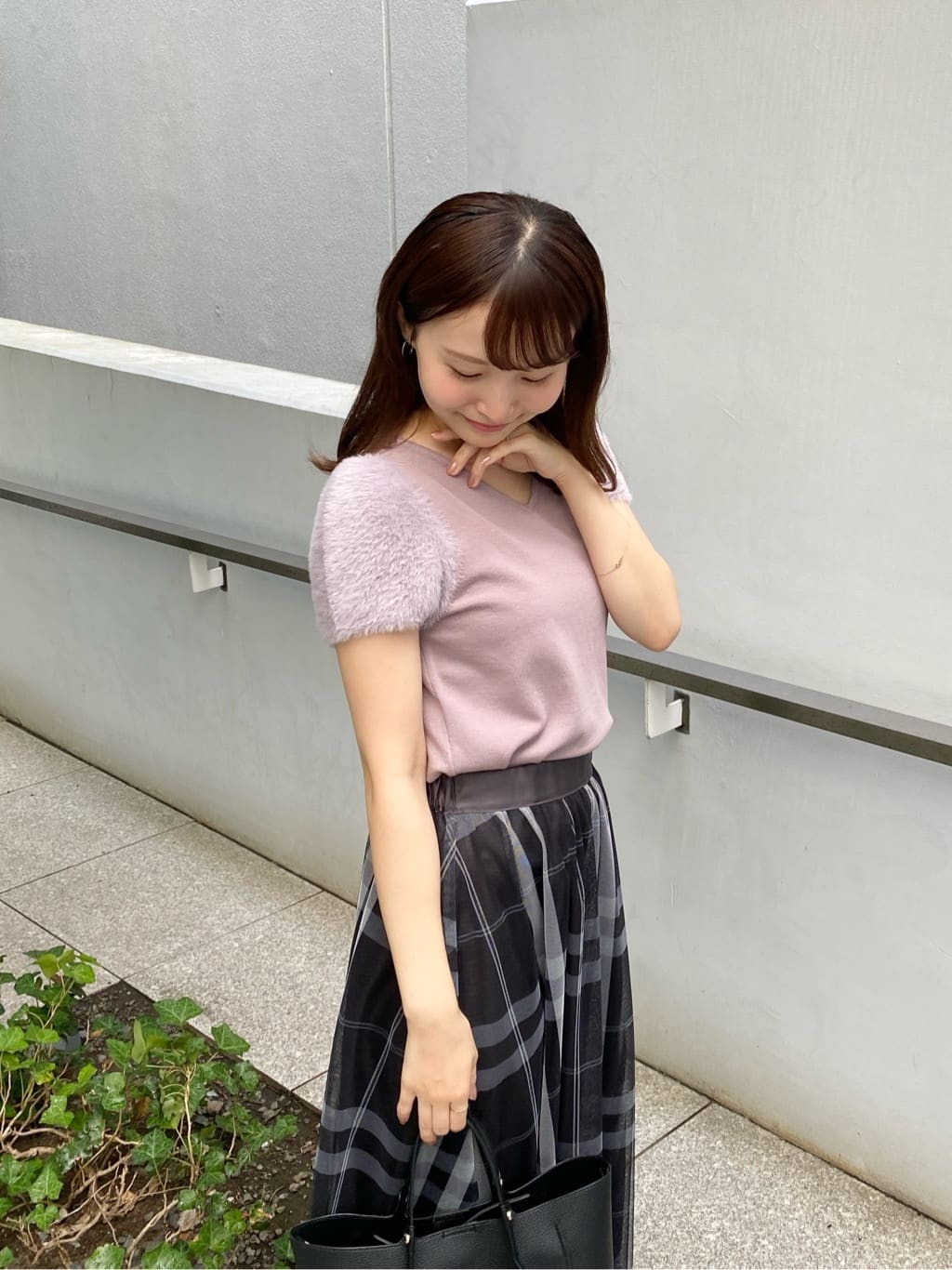 みさかさんの「index｜チュールラメチェックフレアスカート【洗濯機洗い可／防シワ】」を使ったコーディネート