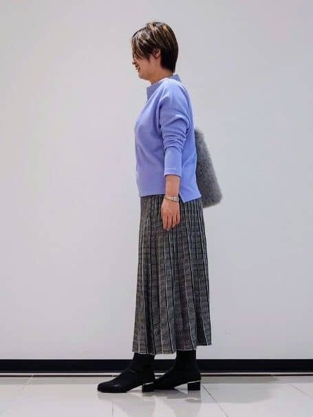 gissyさんの「INDIVI｜【SETUP可能／洗える／UVケア】ライトジャージ ボトルネックトップス」を使ったコーディネート