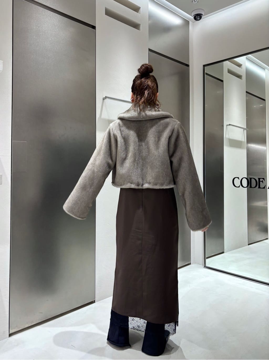 iwamiさんの「CODE A｜faux mink short jacket」を使ったコーディネート