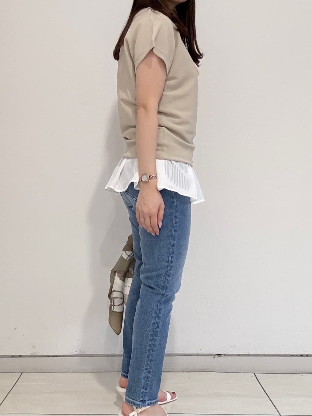 kahoさんの「INDIVI｜【洗える／レイヤードにも活躍】ペプラムインナートップス」を使ったコーディネート