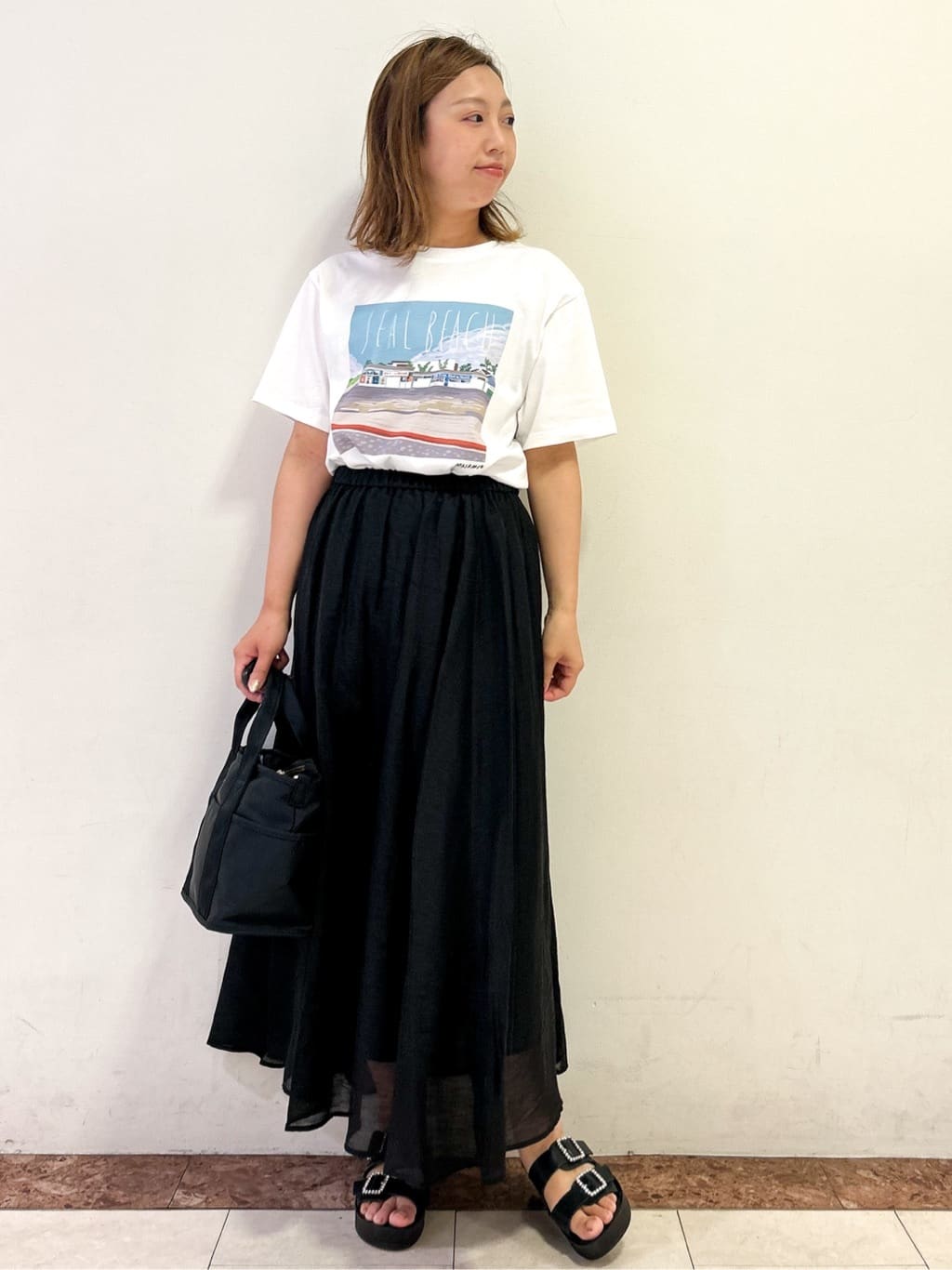 madokaさんの「OPAQUE.CLIP｜風景イラストプリントTシャツ」を使ったコーディネート