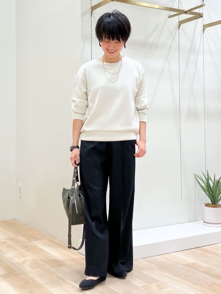 Keiさんの「grove｜洗えるフェザーニットパンプス」を使ったコーディネート