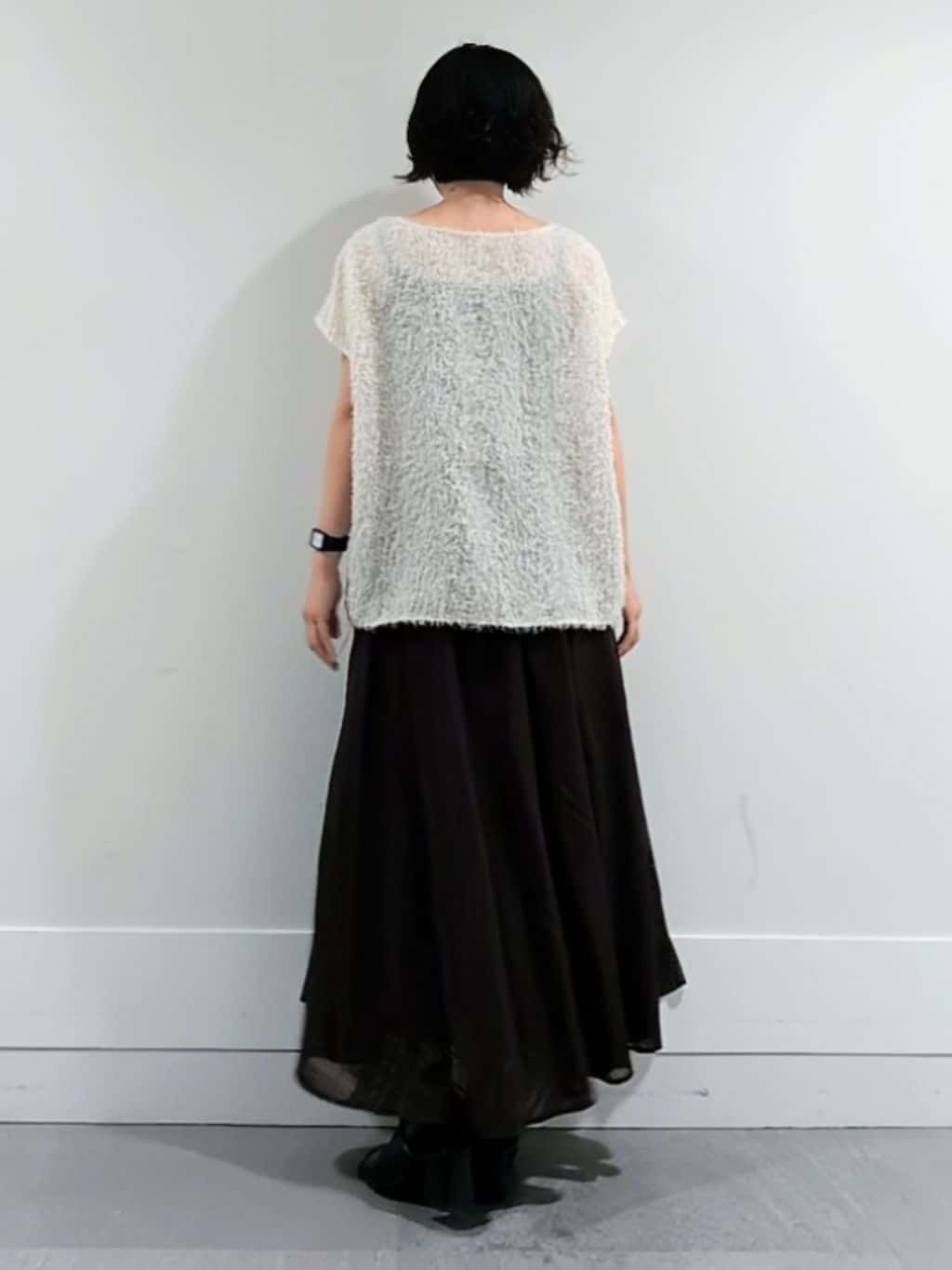 ミズタさんの「UNTITLED｜【セットアップ可/洗える】フェザーフレンチスリーブブラウス」を使ったコーディネート