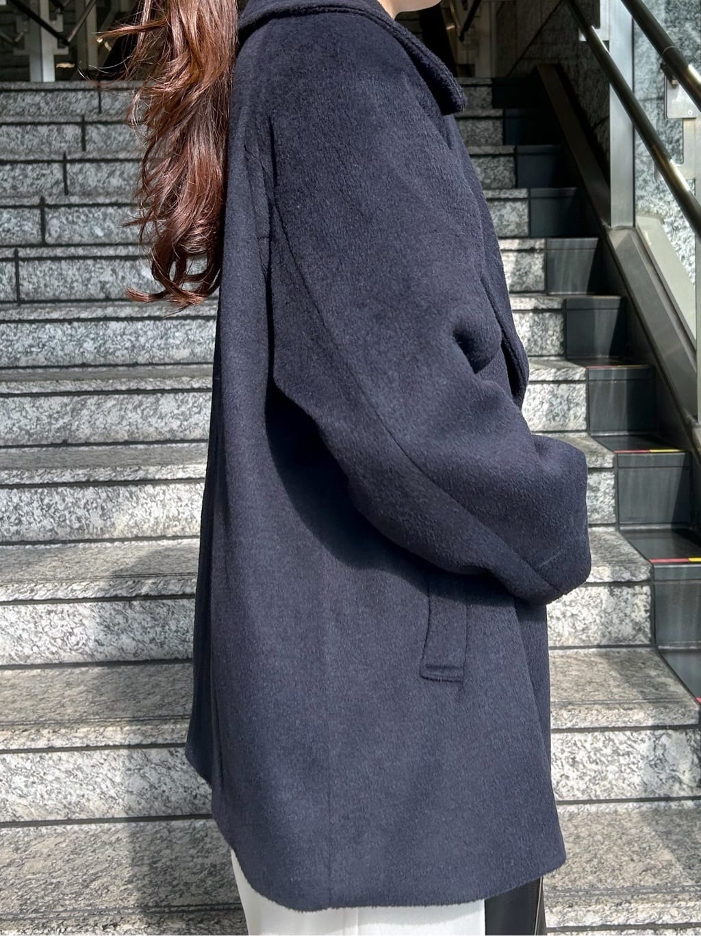 Risaさんの「OPAQUE.CLIP｜カシミヤブレンドウールミドルピーコート」を使ったコーディネート