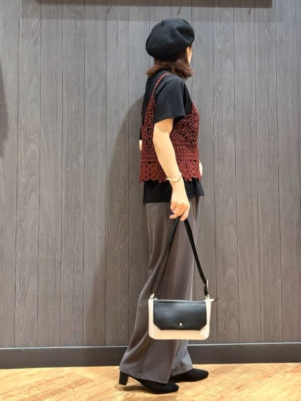 meiさんの「SHOO･LA･RUE｜【S-LL/ストレッチ】脚のラインを拾いにくい スマートワイドパンツ」を使ったコーディネート