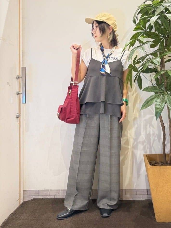 misakiさんの「SHOO･LA･RUE｜【S-LL/セットアップ可/洗濯後しわになりにくい】きちんと見え タックワイドパンツ」を使ったコーディネート