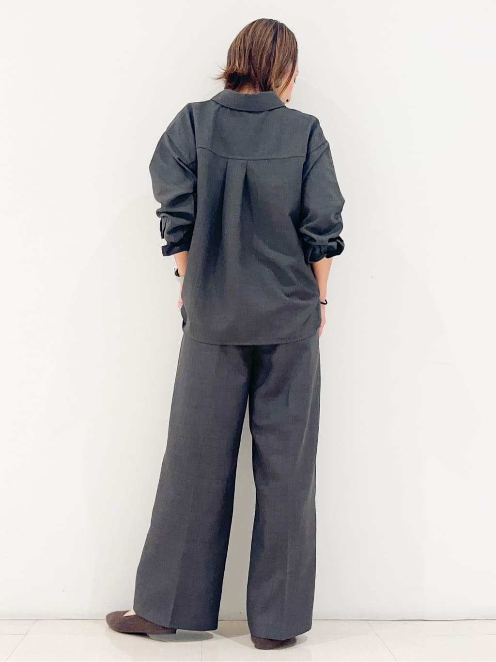 yuuco.さんの「grove｜【カセット服/選べる着丈】洗濯機で洗えるオーバーシャツ」を使ったコーディネート
