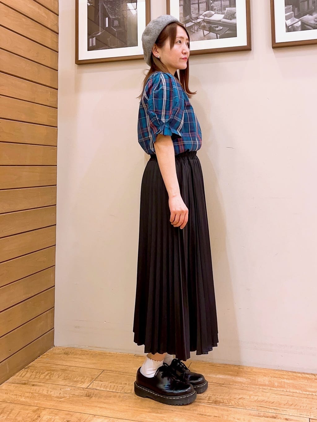 ゆっきーさんの「SHOO･LA･RUE｜【S-LL/5分袖】お袖タックできれいに魅せる 大人のチェックブラウス」を使ったコーディネート