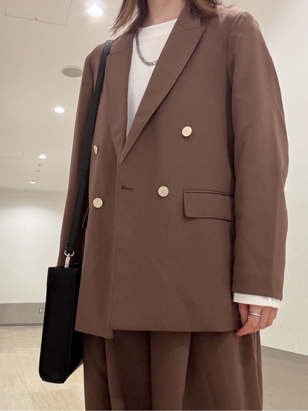 Renaさんの「tk.TAKEO KIKUCHI｜グランパバギースラックス」を使ったコーディネート