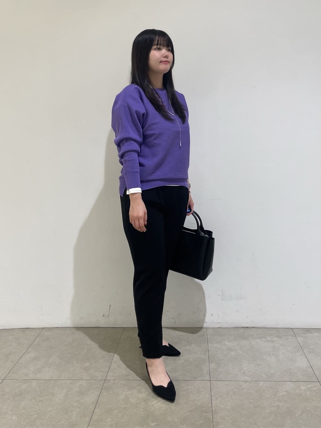 emikaさんの「INDIVI｜【洗える／体型カバー】美シルエットニット」を使ったコーディネート