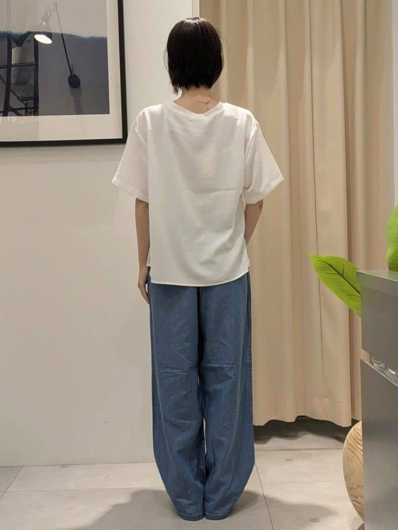 なめさんの「THE SHOP TK｜アソートロゴTシャツ【接触冷感/防シワ/吸水速乾/UVケア/洗濯機OK】」を使ったコーディネート