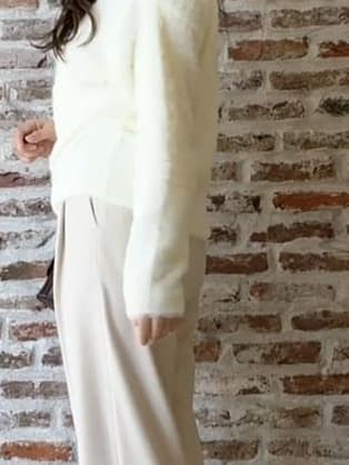 tokiさんの「THE SHOP TK｜【華やかで柔らか】ふわふわフェザーニット/洗える・前後2WAY」を使ったコーディネート