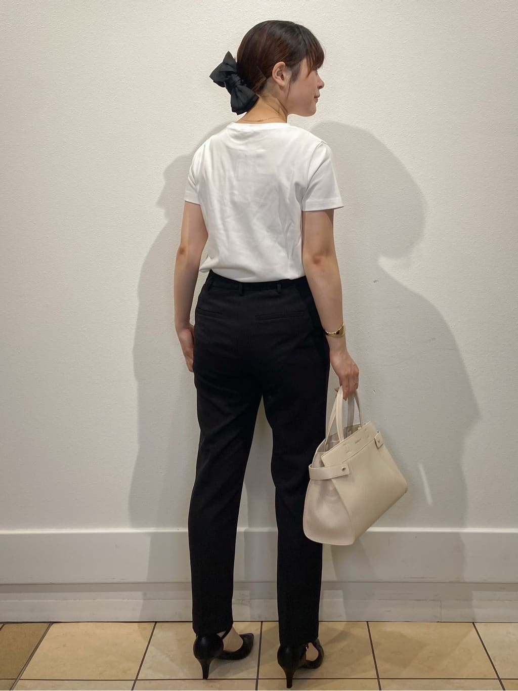 kimiさんの「index｜《S-LLサイズ》フロッキーロゴTシャツ【接触冷感／UVケア／洗濯機洗い可】」を使ったコーディネート