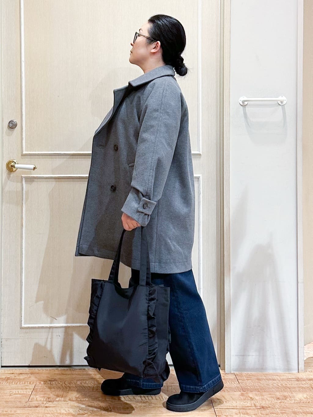 umeさんの「SHOO･LA･RUE｜【洗濯機可/S-LL】上品にキラリと華やぐ スパンコールニット」を使ったコーディネート