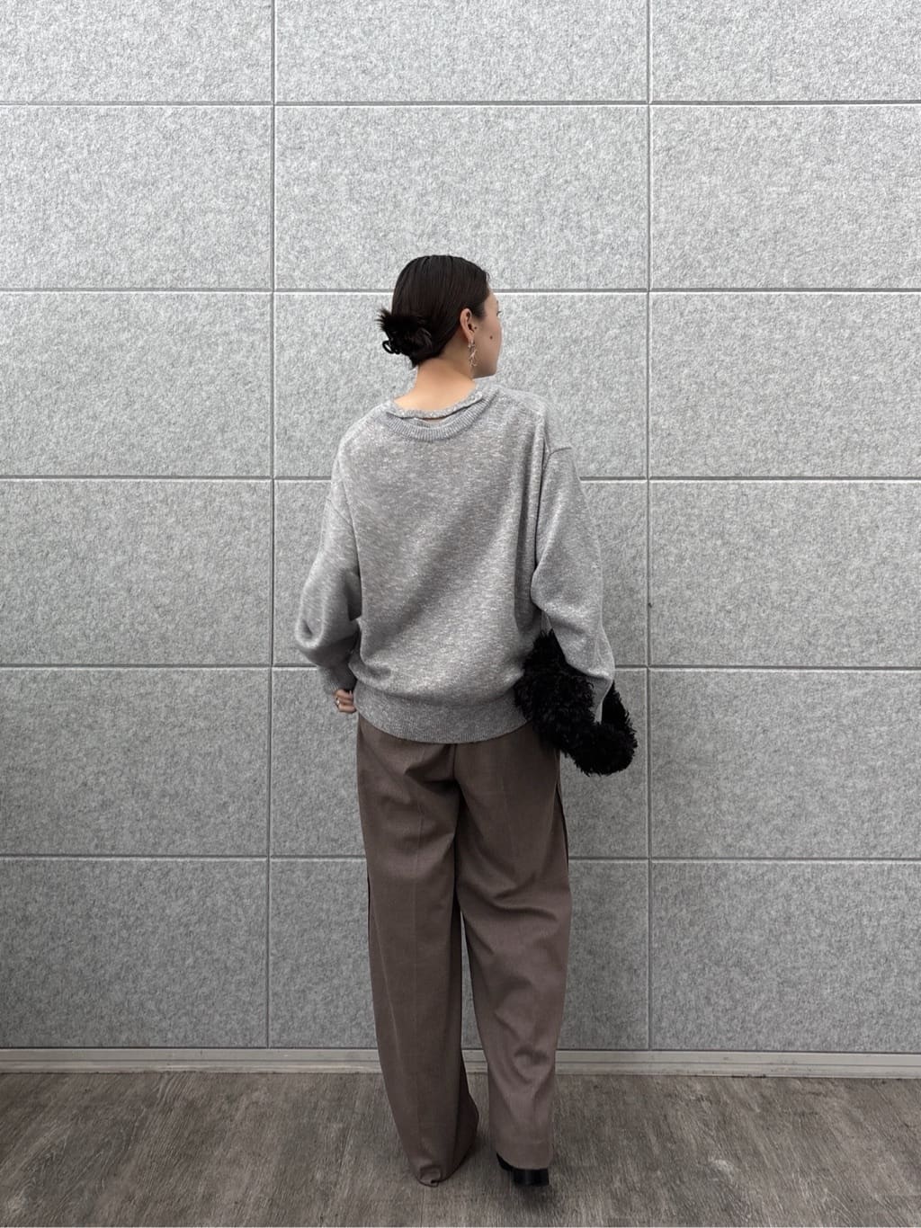 ayanoさんの「INDIVI｜Comfy SET UP｜イージーストレートスラックス【セットアップ対応／通勤／カセット服】」を使ったコーディネート
