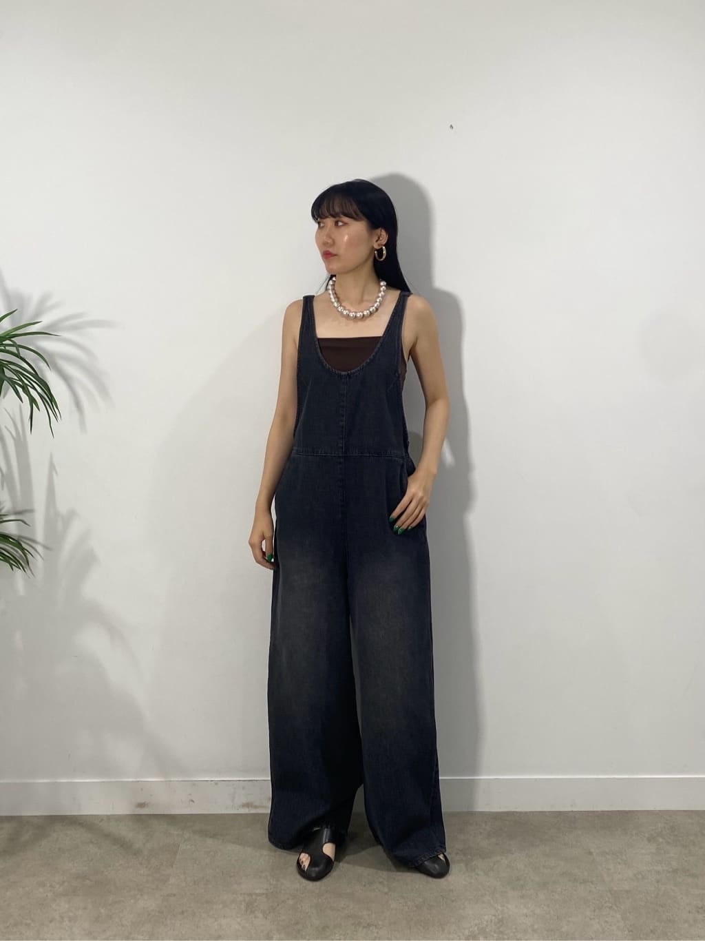 rinaさんの「INDIVI｜デニムサロペット」を使ったコーディネート
