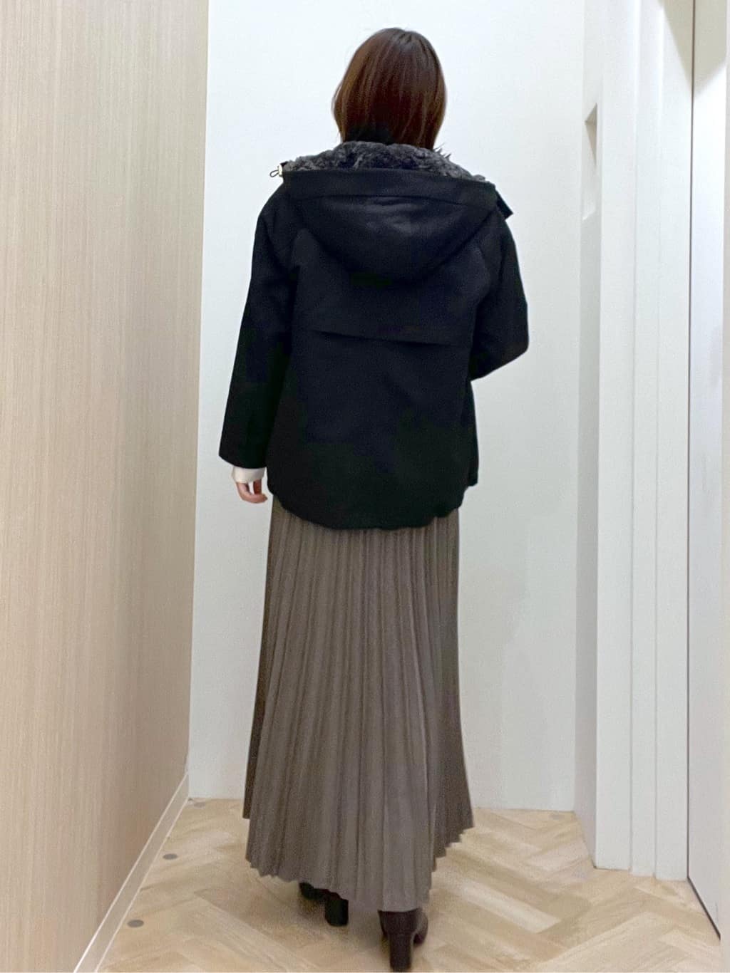  おまつさんの「grove｜【毛玉軽減／洗える】クロップドミニケーブルニット」を使ったコーディネート