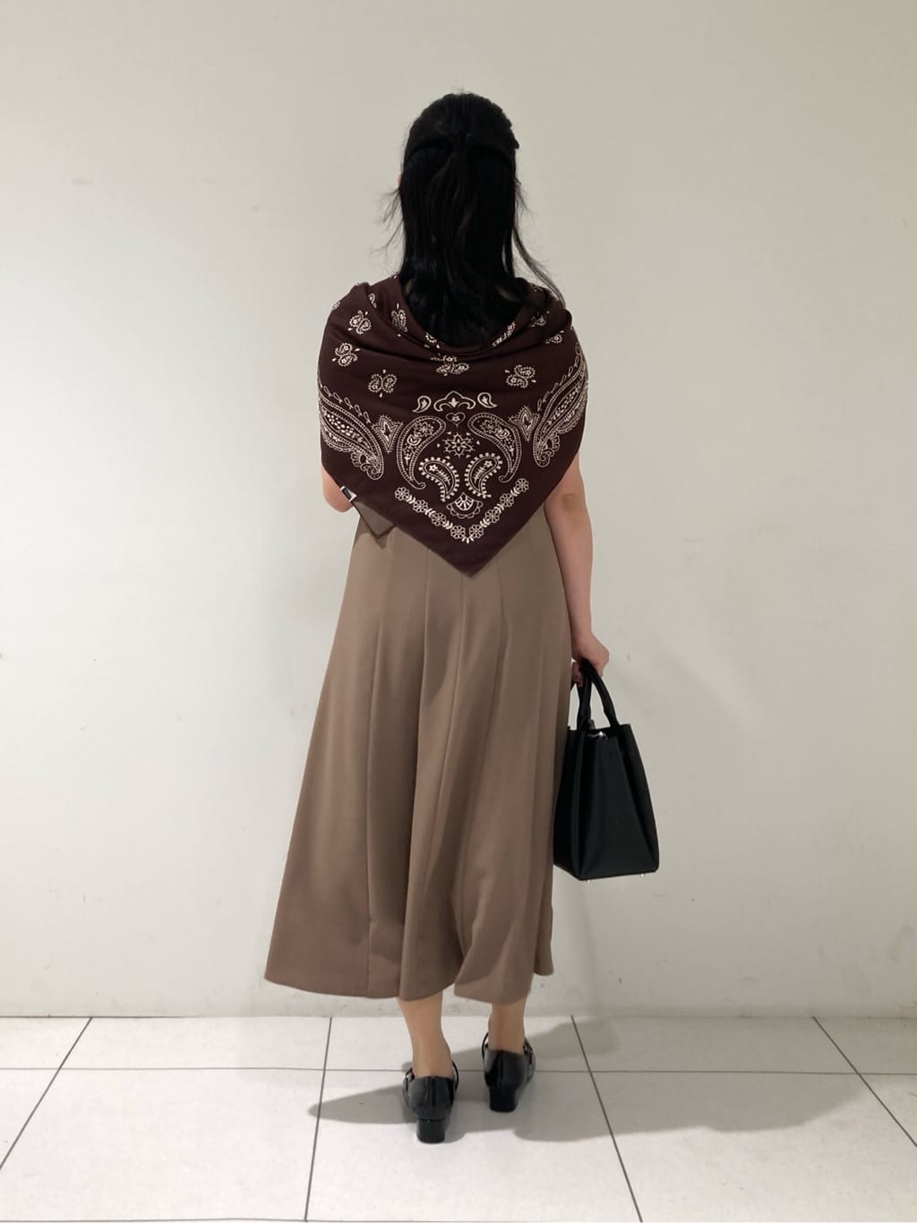 momokoさんの「INDIVI｜【美シルエット】ノースリーブワンピース」を使ったコーディネート