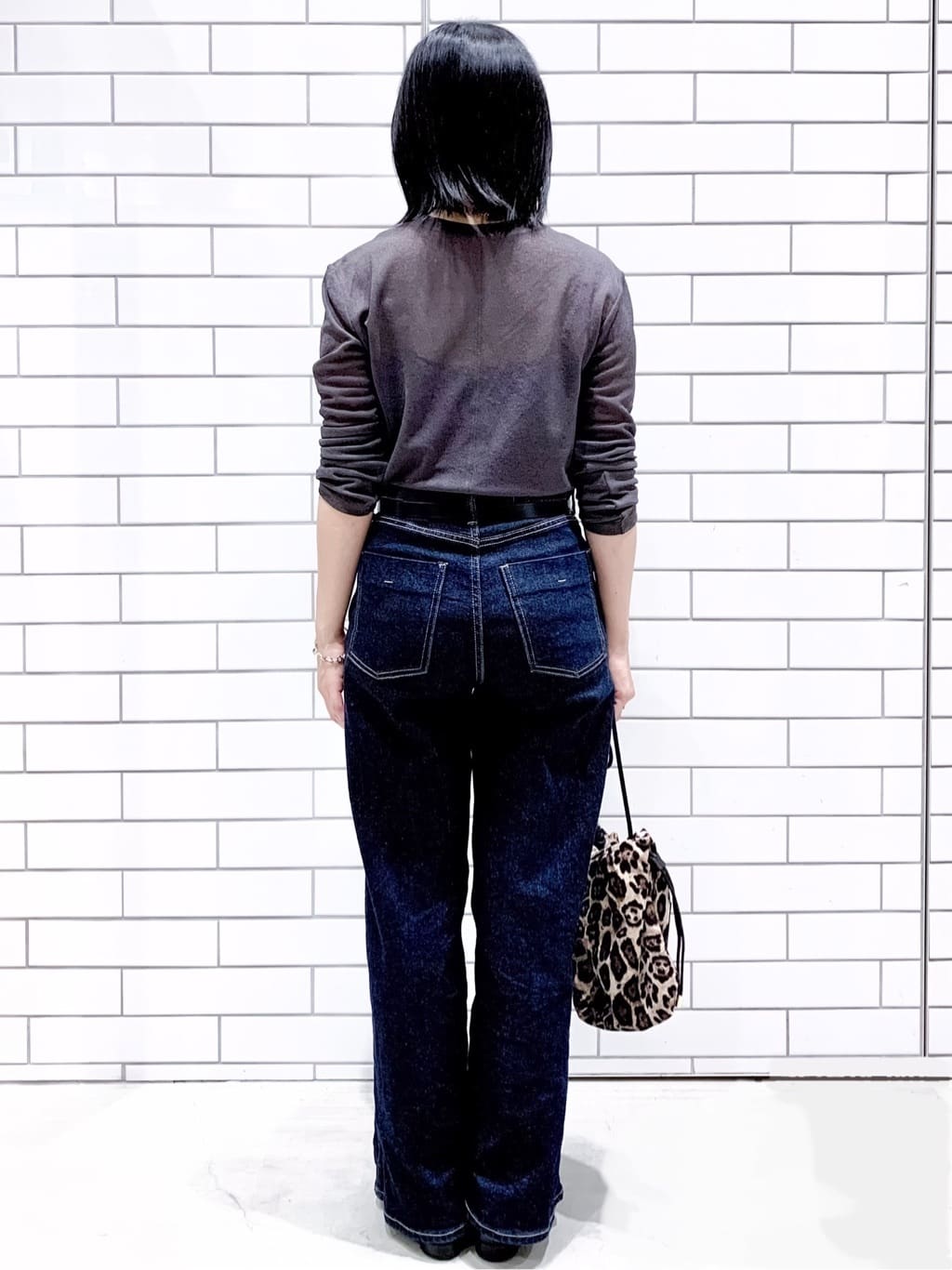 matsuさんの「OPAQUE.CLIP｜シアーラウンドネックカットソー【洗濯機洗い可】」を使ったコーディネート