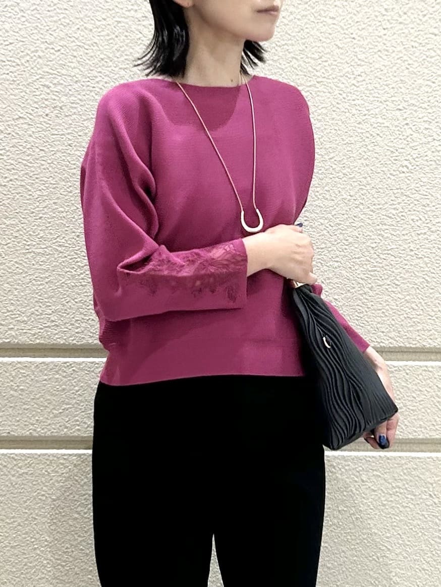 Takahashiさんの「COUP DE CHANCE｜【手洗い可／日本製／ストレッチ】定番センタープレス入りパンツ」を使ったコーディネート