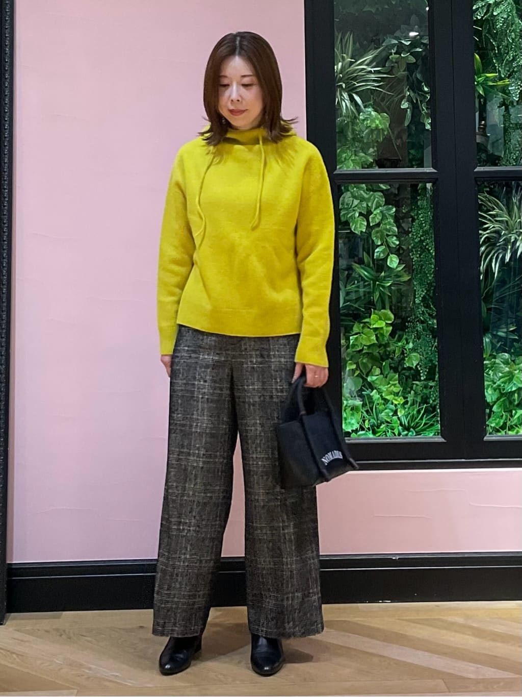 maruさんの「DRESSTERIOR｜カシミヤブレンドフードニット」を使ったコーディネート