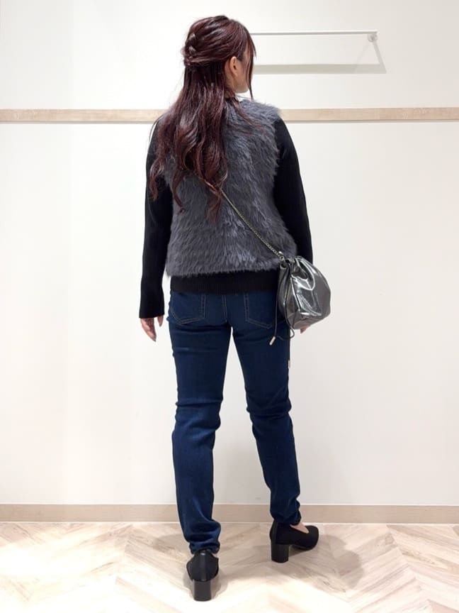 nanaさんの「SHOO･LA･RUE｜【SS-LL】ストレッチ デニムスキニーパンツ」を使ったコーディネート