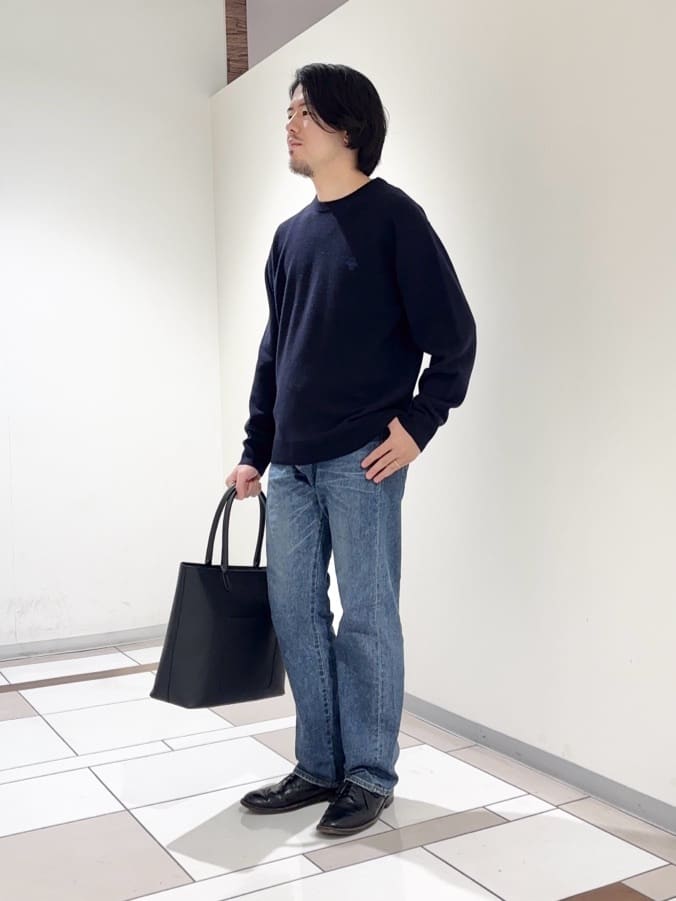 及川さんの「TAKEO KIKUCHI｜【Air Palette Knit】ワンポイント カラーニット プルオーバー」を使ったコーディネート