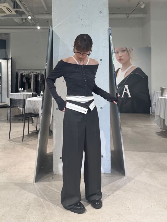 designer yukaさんの「CODE A｜turn up chic trousers」を使ったコーディネート
