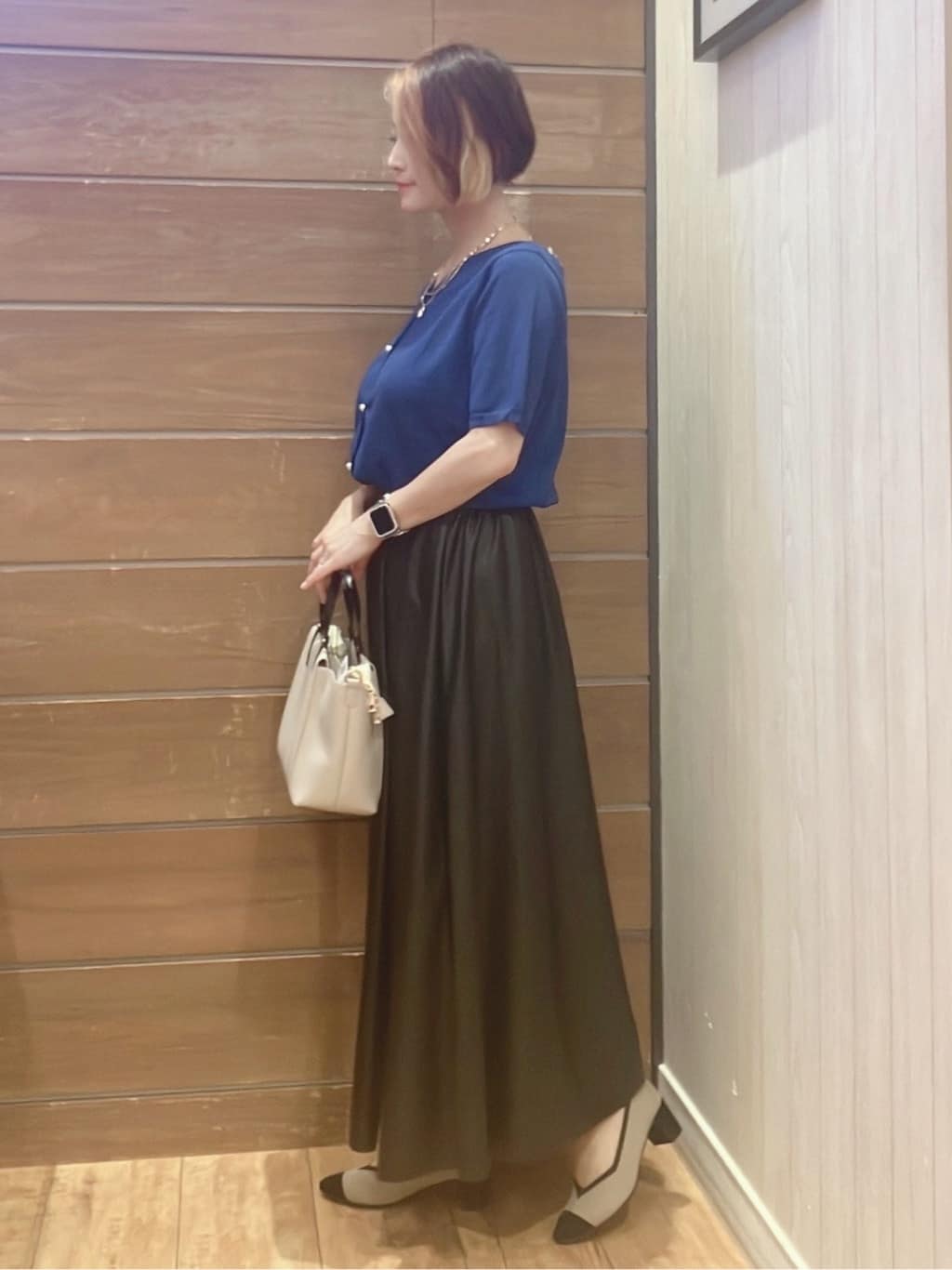 aaamiさんの「SHOO･LA･RUE｜【洗える/S-LL/前後2WAY】きれい見え 刺繍ニットカーディガン」を使ったコーディネート