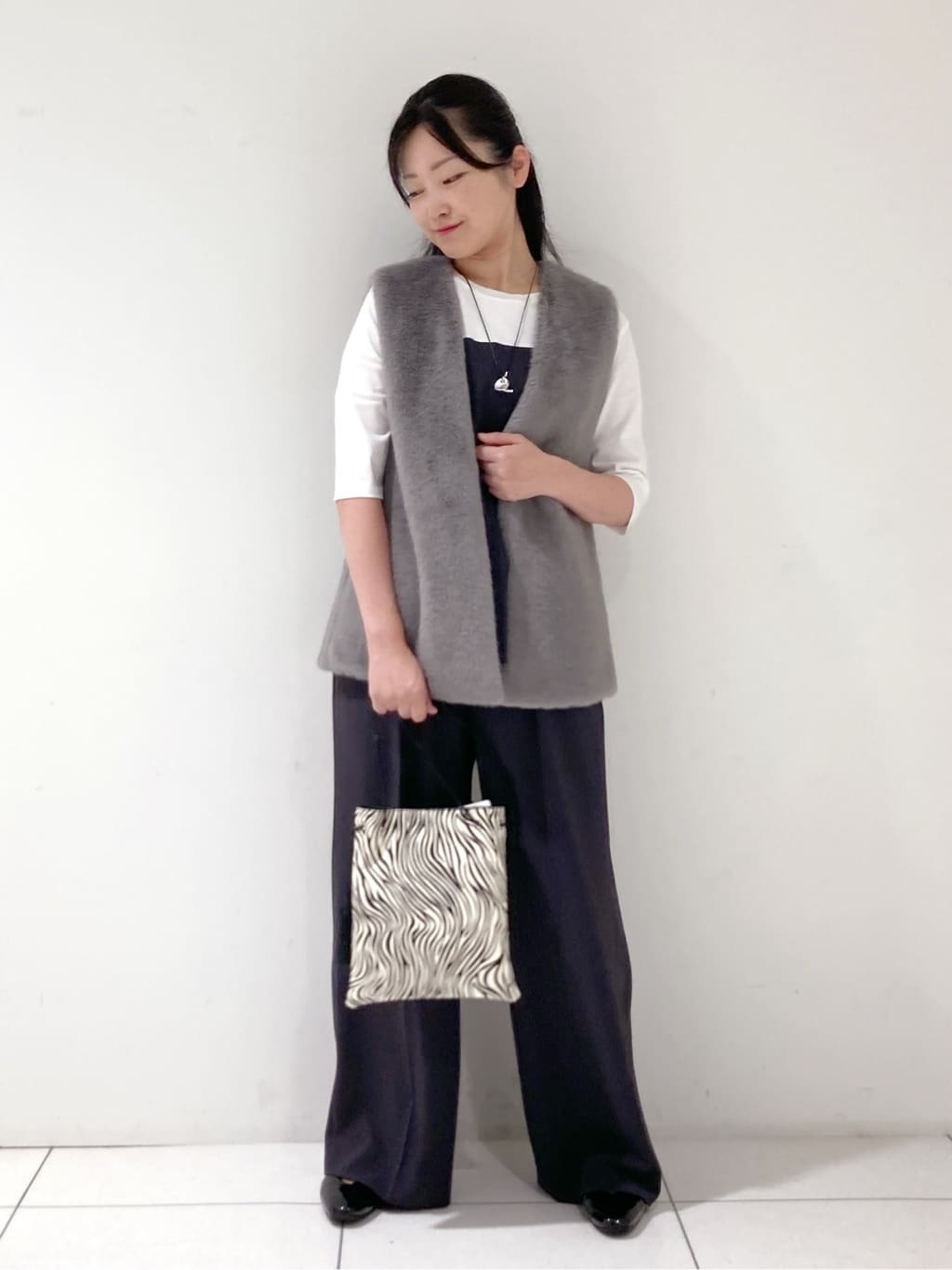 momokoさんの「INDIVI｜ミンク調フェイクファージレ」を使ったコーディネート