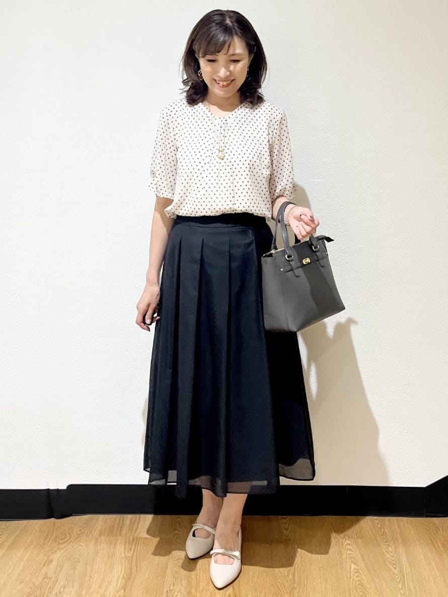 ayaさんの「Reflect｜【マシンウォッシュ可／セットアップ可】シアーボックスタックプリーツスカート」を使ったコーディネート
