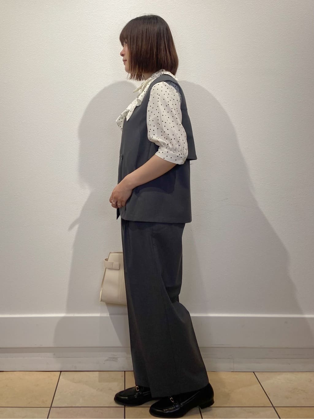 kimiさんの「index｜バックフリルデザインジレ／セットアップ可【洗濯機洗い可／接触冷感／吸水速乾／ストレッチ】」を使ったコーディネート