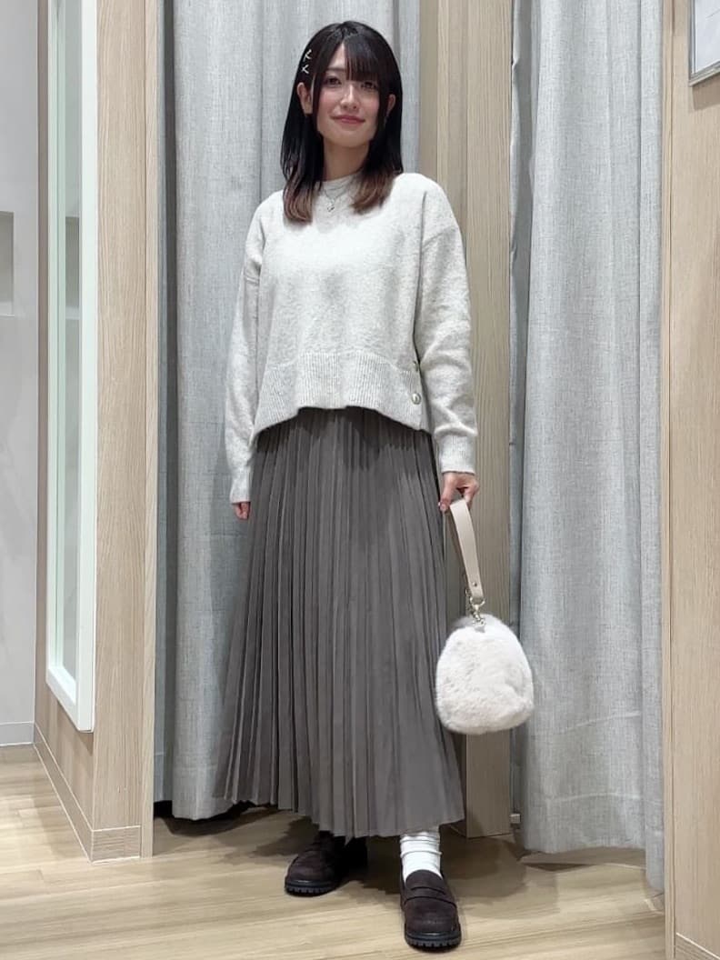 Fumikaさんの「grove｜クラシカルな佇まい 大人のステンカラーロングコート」を使ったコーディネート