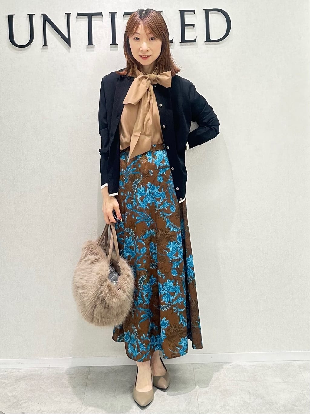 Miwaさんの「UNTITLED｜【アンサンブル可/薄手】ベーシッククルーネックカーディガン」を使ったコーディネート