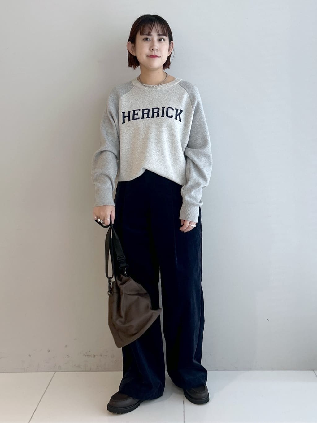 Hirokaさんの「Dessin｜【セットアップ可・洗える】マリンコーデュロイパンツ」を使ったコーディネート