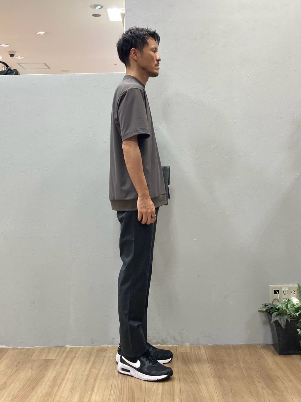 シュンさんの「TAKEO KIKUCHI｜【COOL CITY WEAR】テーラードTシャツ /接触冷感」を使ったコーディネート