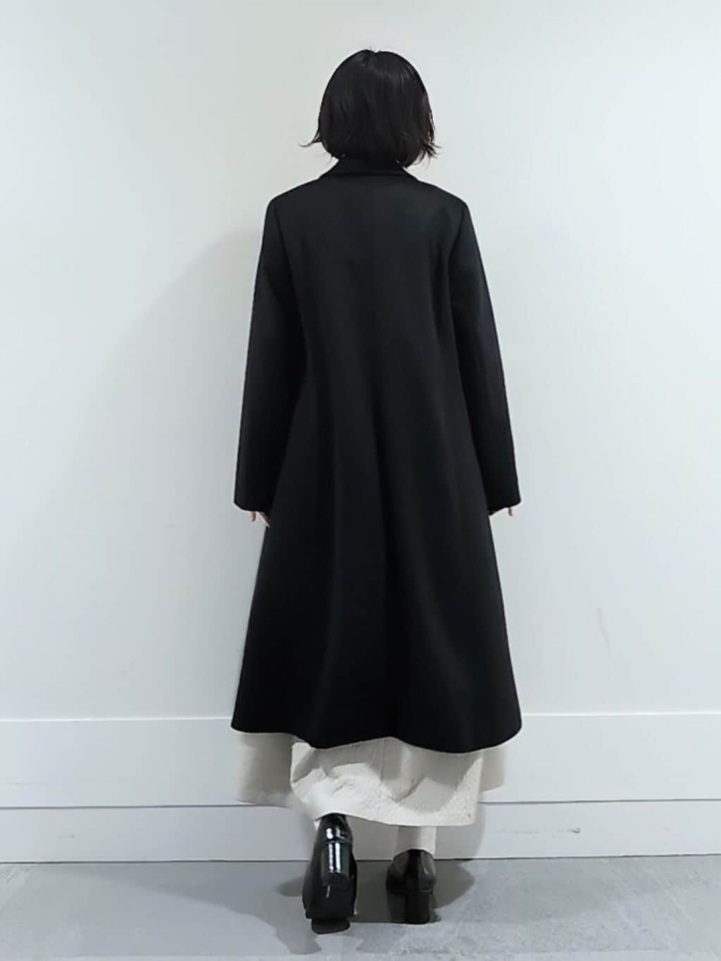 ミズタさんの「UNTITLED｜【スタイリッシュ／オンオフ兼用】ウールチェスターコート」を使ったコーディネート
