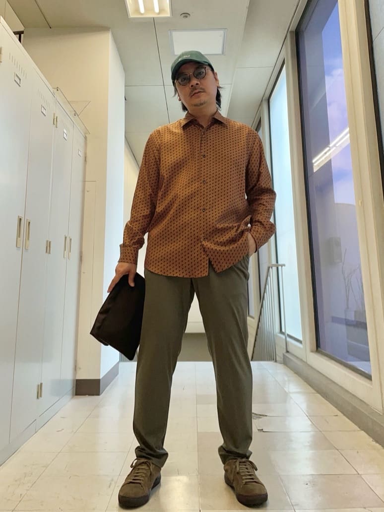 MAKOTO AIさんの「TAKEO KIKUCHI｜ボーラーハット柄 長袖シャツ」を使ったコーディネート