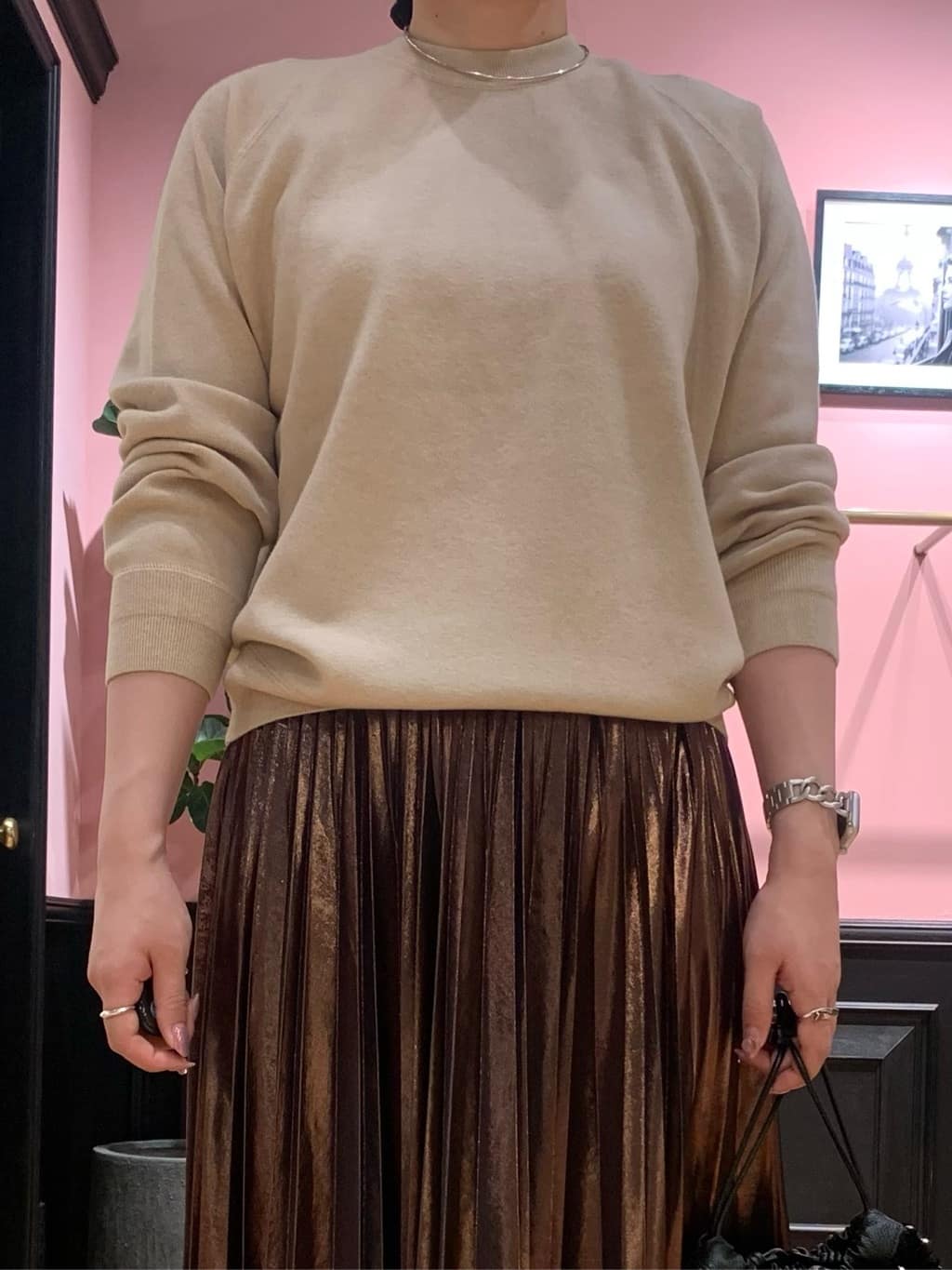 SAKAIさんの「DRESSTERIOR｜◆【洗える/ストレッチ性/オンオフ】箔プリントプリーツスカート」を使ったコーディネート